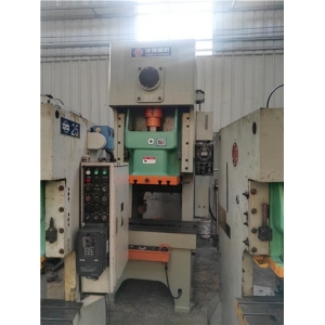 World 160ton C frame press machine